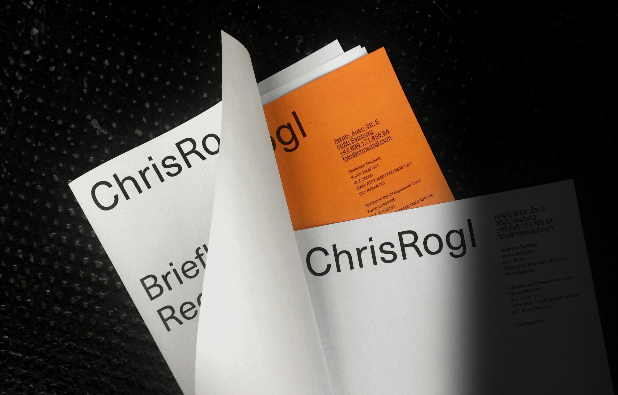 dunkelblaufastschwarz_branding_kreativagentur_salzburg_Rogl-4