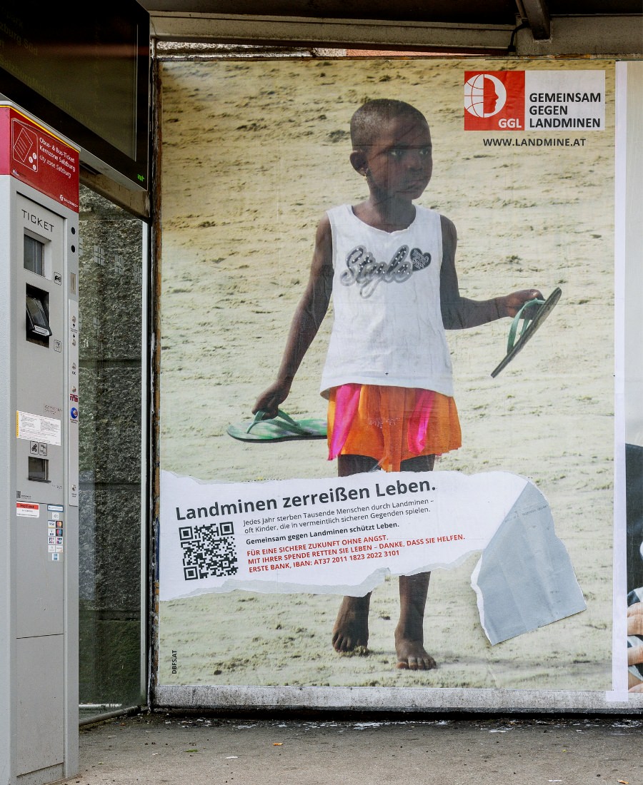 dunkelblaufastschwarz_Werbeagentur_Kamapgne_Landmine_01